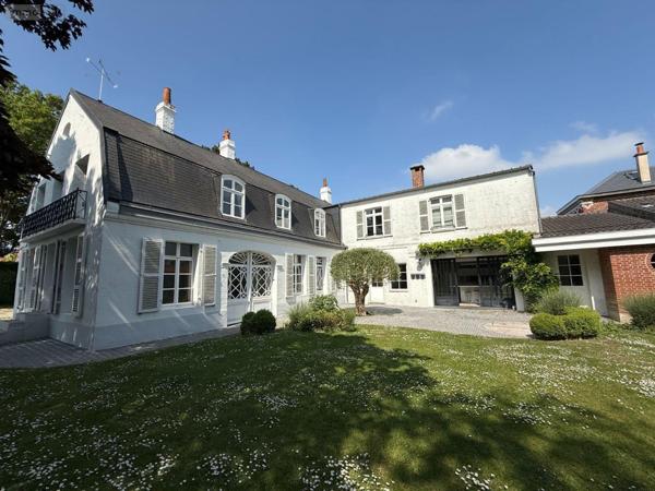 Maison individuelle à vendre à Saint-Martin-lez-Tatinghem dans le Pas-de-Calais (62500), ref : E62SM159