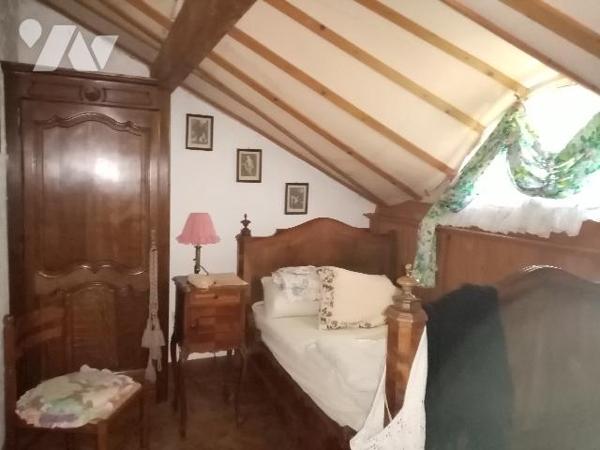 MAISON ATYPIQUE AU CALME. TRES BELLE VUE