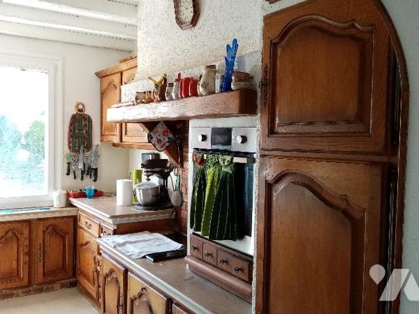 MAISON ATYPIQUE AU CALME. TRES BELLE VUE