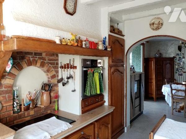 MAISON ATYPIQUE AU CALME. TRES BELLE VUE