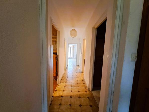 À vendre idéal investisseur ou premier achat : Appartement T3 à rénover à Sartène, Corse du Sud