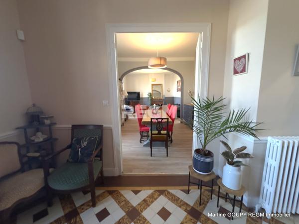 Ouzouer-le-Marché (41240) BEAUCE LA ROMAINE (Ouzouer-le-Marché) 41 – Grande maison familiale – 6/7 Chbres -300 m² hab – Ateliers-Dépenda