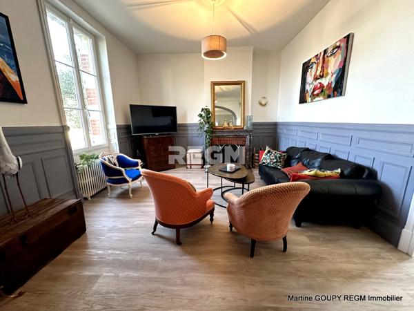 Ouzouer-le-Marché (41240) BEAUCE LA ROMAINE (Ouzouer-le-Marché) 41 – Grande maison familiale – 6/7 Chbres -300 m² hab – Ateliers-Dépenda