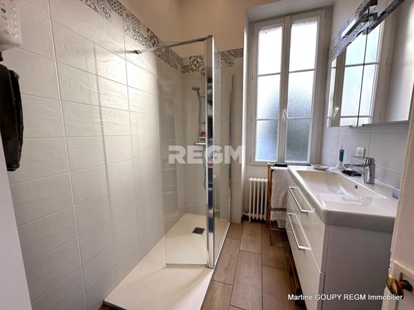 Ouzouer-le-Marché (41240) BEAUCE LA ROMAINE (Ouzouer-le-Marché) 41 – Grande maison familiale – 6/7 Chbres -300 m² hab – Ateliers-Dépenda