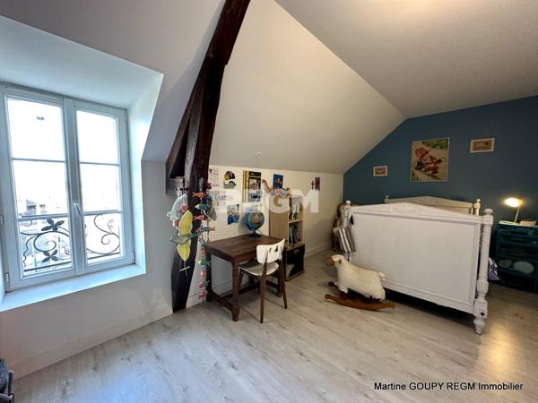 Ouzouer-le-Marché (41240) BEAUCE LA ROMAINE (Ouzouer-le-Marché) 41 – Grande maison familiale – 6/7 Chbres -300 m² hab – Ateliers-Dépenda