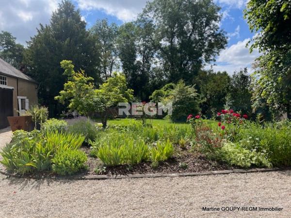 Ouzouer-le-Marché (41240) BEAUCE LA ROMAINE (Ouzouer-le-Marché) 41 – Grande maison familiale – 6/7 Chbres -300 m² hab – Ateliers-Dépenda