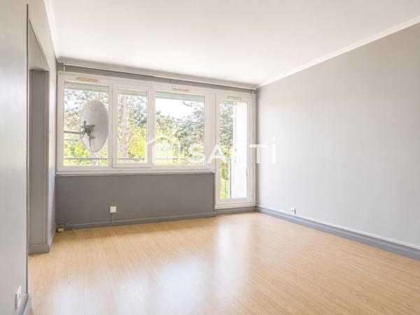 Spacieux 3 chambres, balcon sud, sécurisé