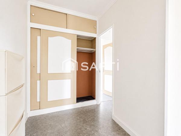 Spacieux 3 chambres, balcon sud, sécurisé