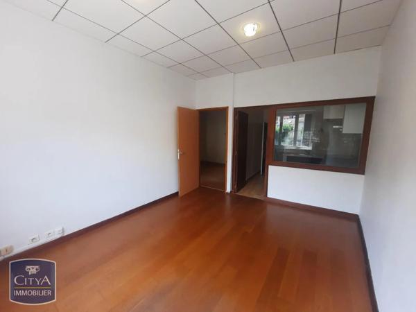 Appartement à louer 4 pièces 91.15m² Tarascon-sur-Ariège (09400)