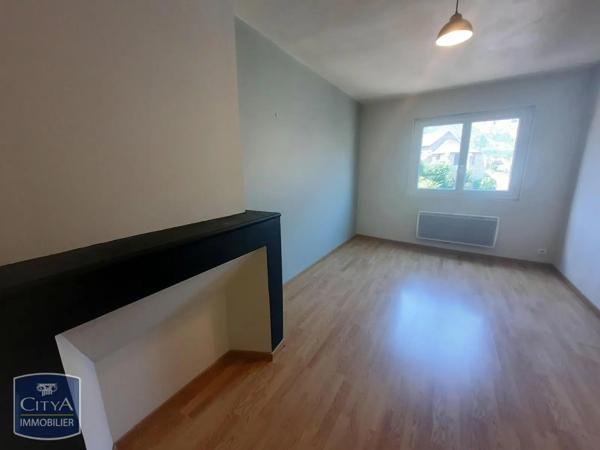 Appartement à louer 4 pièces 91.15m² Tarascon-sur-Ariège (09400)