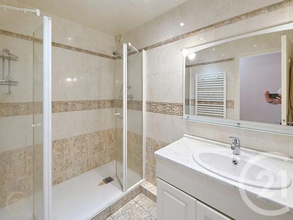 Appartement F3 à vendre  3 pièces - 72,43 m 2   CHALON SUR SAONE  - 71