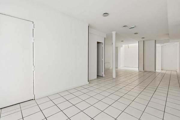 Bureaux à vendre ou à louer - Paris 4 - Surface avec linéaire
