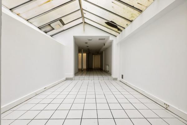 Bureaux à vendre ou à louer - Paris 4 - Surface avec linéaire