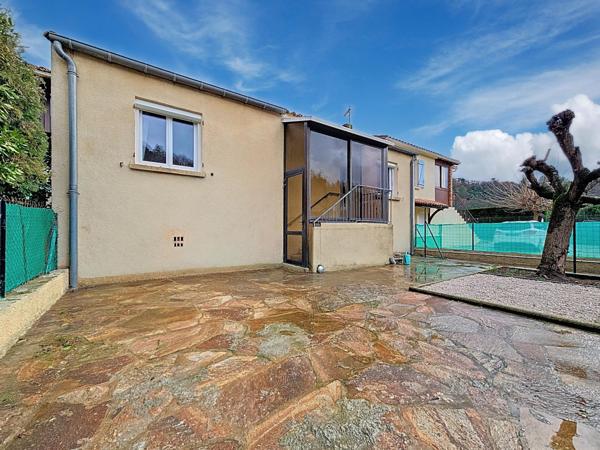 Villa entièrement rénovée à Lamalou-les-Bains – Plain-pied avec jardin