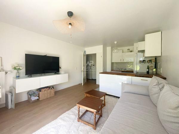 Appartement Carrieres Sous Poissy 2 pièce(s) meublé 40.19 m2

Loyer €950/mois charges comprises **

- Ref : 8367
