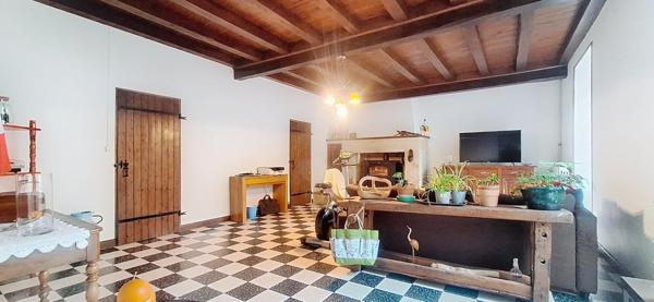 Longère, 5 chambres sur 9 400 m2 terrain