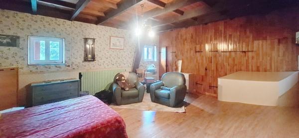 Longère, 5 chambres sur 9 400 m2 terrain