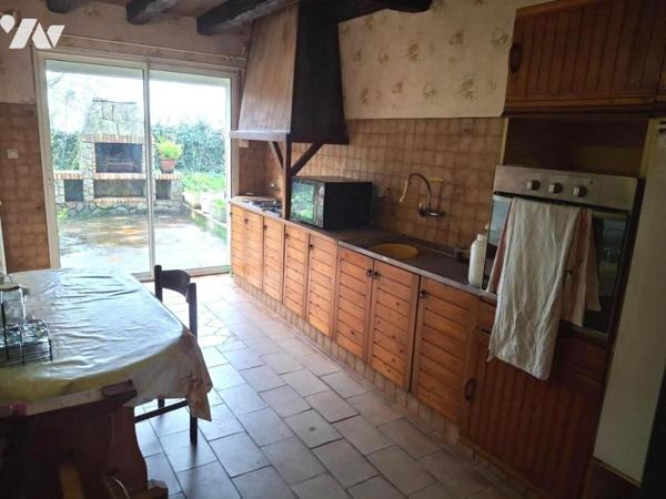 Haute-Indre maison 5 chambres avec jardin garage et dépendances