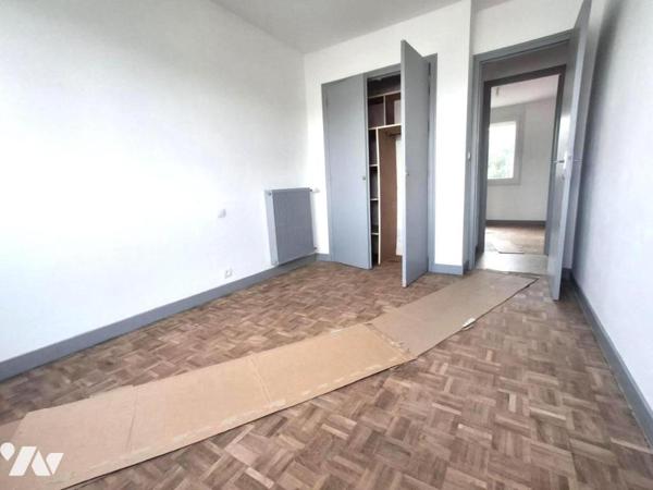 Haute-Indre maison 5 chambres avec jardin garage et dépendances