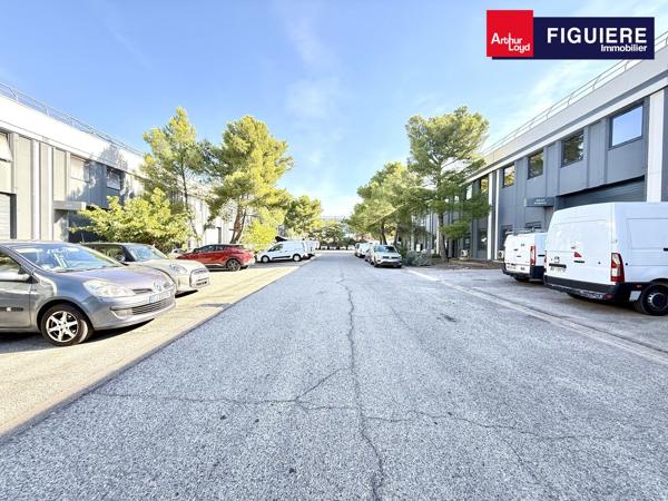 BUREAUX RENOVÉS A LOUER A VITROLLES