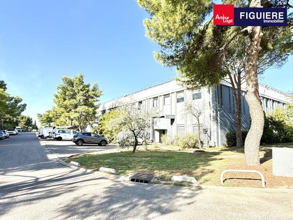 BUREAUX RENOVÉS A LOUER A VITROLLES
