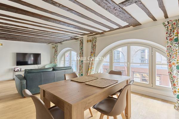 A VENDRE - Appartement - Paris - 75002 - Opéra - Bourse - Palais Royal - 3 pièces - 2 chambres - 53 m²
