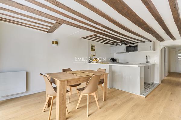 A VENDRE - Appartement - Paris - 75002 - Opéra - Bourse - Palais Royal - 3 pièces - 2 chambres - 53 m²