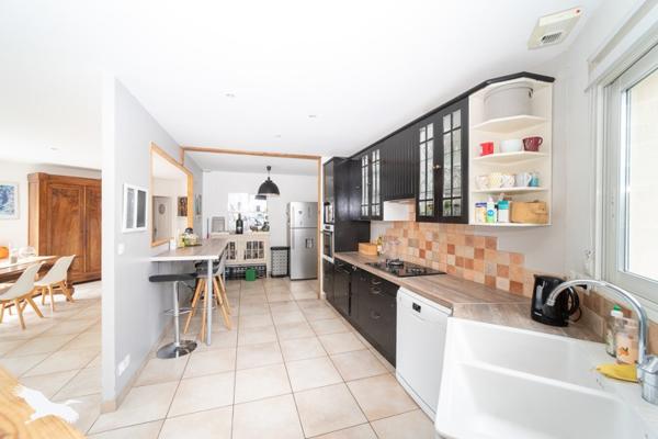 Maison à vendre 314 620 € Saint-André-de-Cubzac 5 p 157 m² DPE C