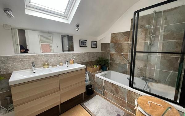 Immeuble à vendre    6 pièces •  Arcueil