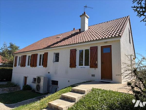 BOURG DE MONTAMISE - 206 M² HAB - TERRAIN 1800 M²