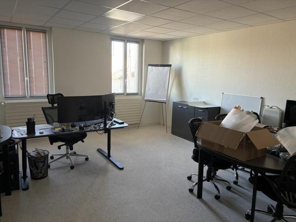 UNE OPPORTUNITÉ RARE DE BUREAUX À VENDRE EN PLEIN CŒUR DE NIORT