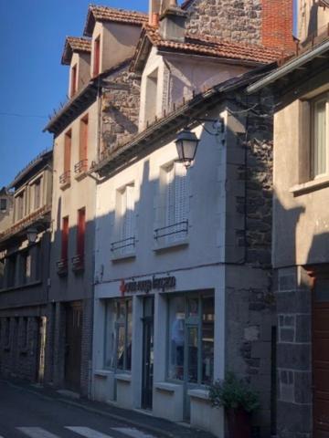 Maison à MUR-DE-BARREZ, 12600 - 3 pièces 88m²