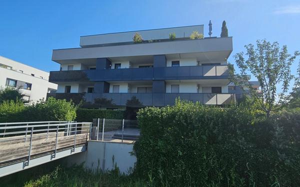 Appartement à vendre    2 pièces • 42 m2 Lampertheim