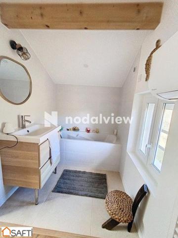 Propriété avec piscine et hangar en pleine nature secteur Montastruc La Conseillére