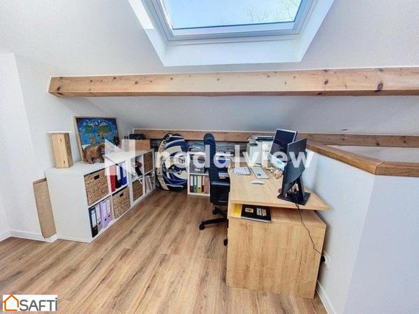 Propriété avec piscine et hangar en pleine nature secteur Montastruc La Conseillére