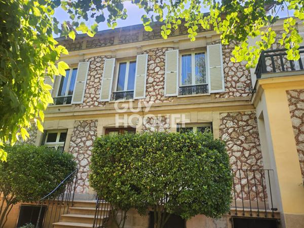 Maison de Maître à Vendre à Gouaix - Charme et tranquillité