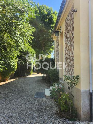 Maison de Maître à Vendre à Gouaix - Charme et tranquillité