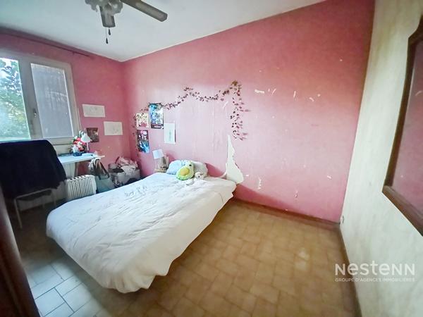 Rare maison avec potentiel , possibilité de construire encore sur cette parcelle sans vis à vis