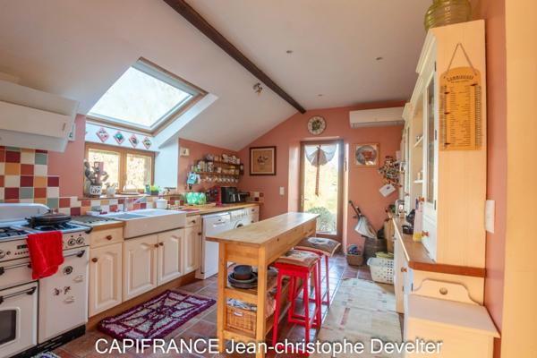 Maison à vendre 5 pièces proche de MAYENNE (53) maison 3 chambres sur 1,8 hectare