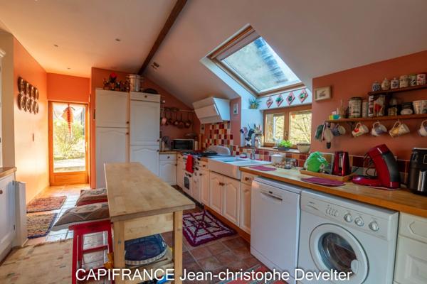 Maison à vendre 5 pièces proche de MAYENNE (53) maison 3 chambres sur 1,8 hectare