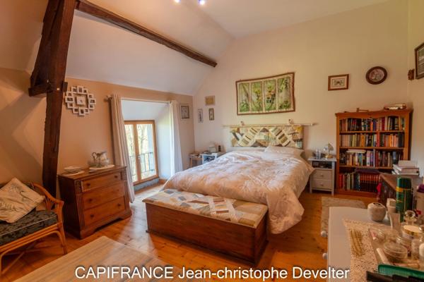 Maison à vendre 5 pièces proche de MAYENNE (53) maison 3 chambres sur 1,8 hectare