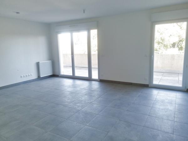 APPARTEMENT T3 – 61,94 m² AVEC TERRASSE À ORANGE Orange (84100)