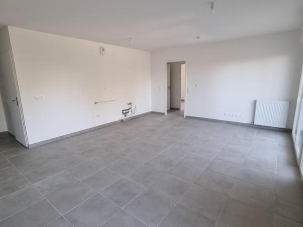 APPARTEMENT T3 – 61,94 m² AVEC TERRASSE À ORANGE Orange (84100)