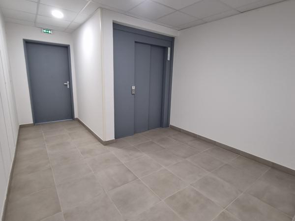 APPARTEMENT T3 – 61,94 m² AVEC TERRASSE À ORANGE Orange (84100)