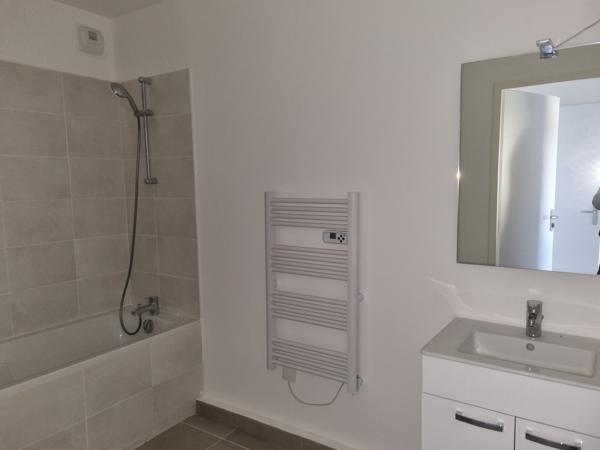 APPARTEMENT T3 – 61,94 m² AVEC TERRASSE À ORANGE Orange (84100)