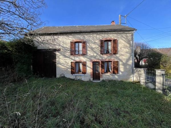Maison à vendre |  Saint-Agnant-de-Versillat |  4 pièces | 85 m²