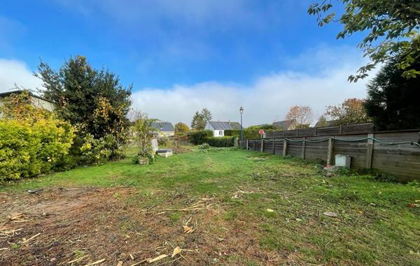 Gennes-Val-De-Loire - Grezillé - Terrain Constructible hors lotissement de 427m2