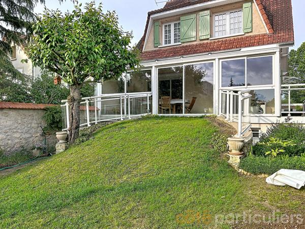 Vente Maison160 m² - 7 Pièces - SAINT MAUR DES FOSSES (94100)