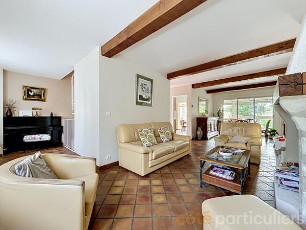 Vente Maison160 m² - 7 Pièces - SAINT MAUR DES FOSSES (94100)