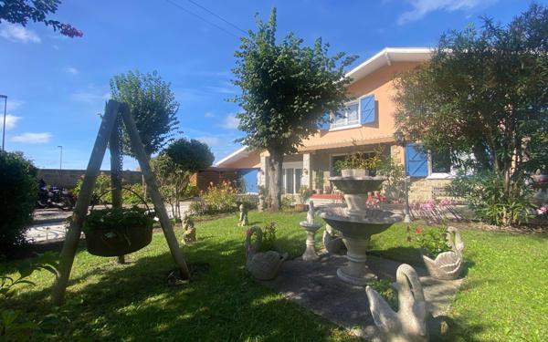 Maison à vendre    6 pièces •  Bénesse-Maremne